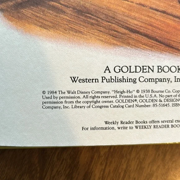 Vintage 80s Snow White and the Seven Dwarfs Walt Disney A Golden Book Hardback - Picture 7 of 12